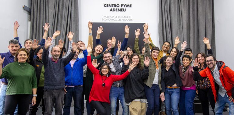 Neuquén refuerza el apoyo a emprendedores entre asesoría, créditos y espacios de venta