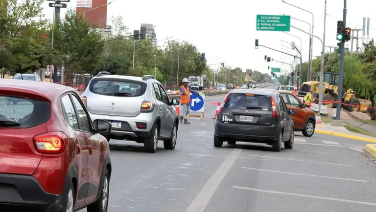Se completa el cerco perimetral de la Avenida Mosconi: ¿Cuáles son los cruces habilitados?