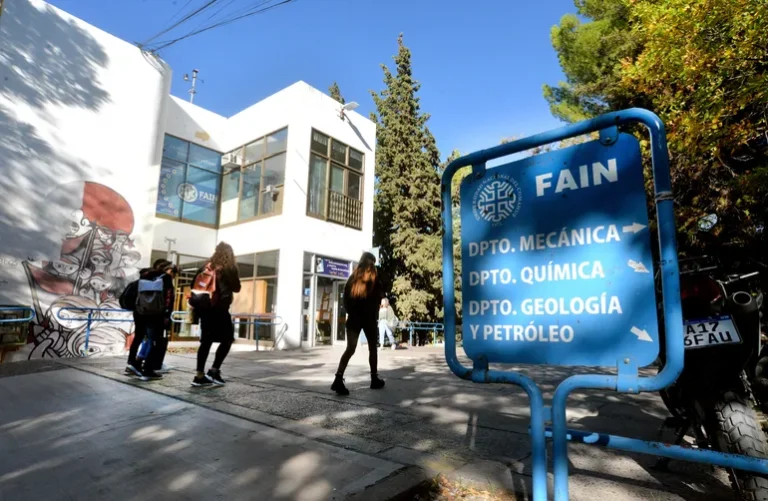 Elecciones UNCo 2026: vencen plazos y se definen los candidatos a rector