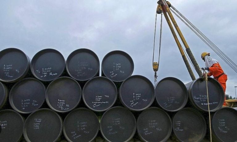 Frente a la crisis en Oriente: El mundo libera 400 millones de barriles de petróleo