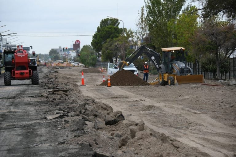 La gran avenida de Neuquén avanza y ya transforma el paisaje urbano
