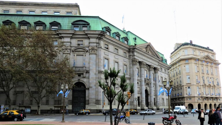 Paro en el BCRA: qué funciona y qué no en los bancos de Neuquén este lunes