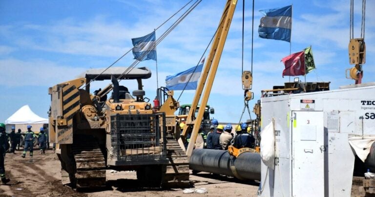 VMOS Chelforó: el cruce subterráneo del oleoducto bajo el Río Negro confirma el cronograma de exportación