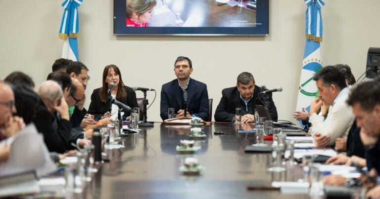 Medele explicó el acuerdo Neuquén-YPF para el primer proyecto de GNL exportable de Vaca Muerta