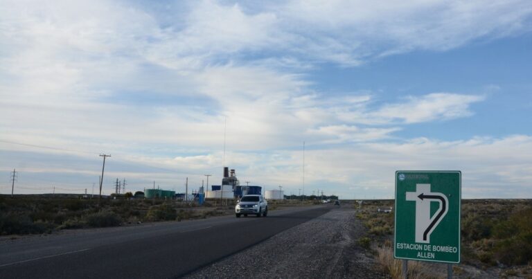 Río Negro ratifica la ruta de las arenas ante la avalancha de camiones a Vaca Muerta