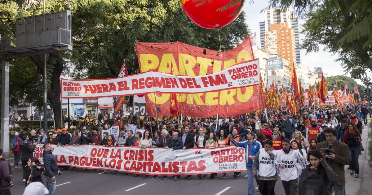 Equipos de perforación en Loma Campana, el yacimiento de Vaca Muerta que visitará la titular del FMI