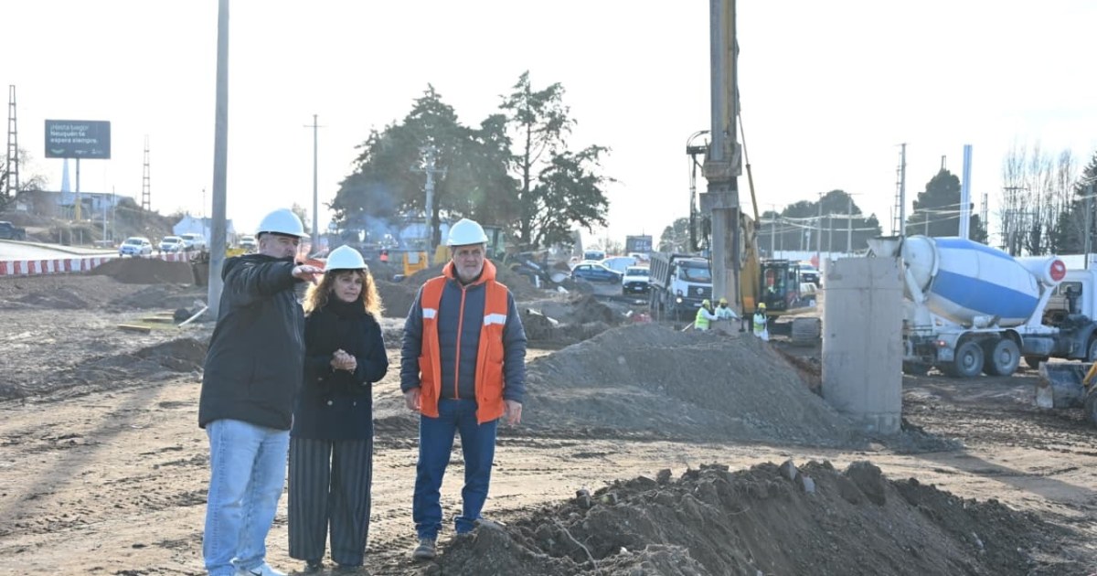 Trabajos de hormigonado y terraplén de acometida del viaducto de la Gran Avenida