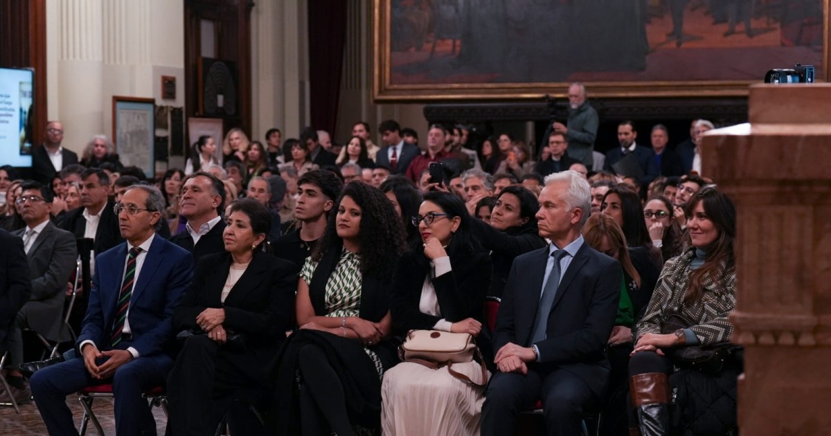 Asistentes a la presentación del libro de Lorena Villaverde en el Congreso de la Nación
