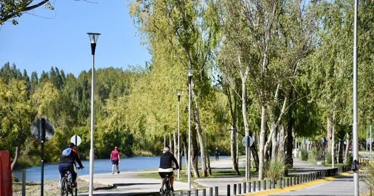 Bicisenda y senderos del nuevo tramo del Paseo Costero sobre el río Neuquén