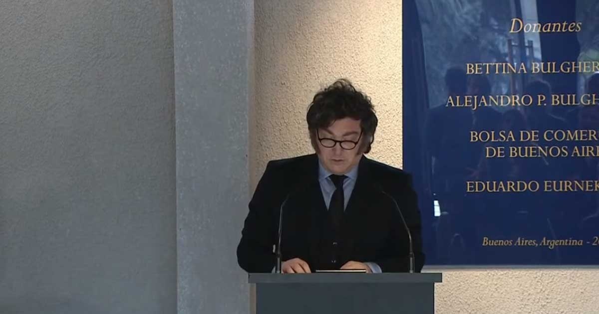 Unidad flotante de producción offshore en aguas profundas, como la prevista para el proyecto Sea Lion