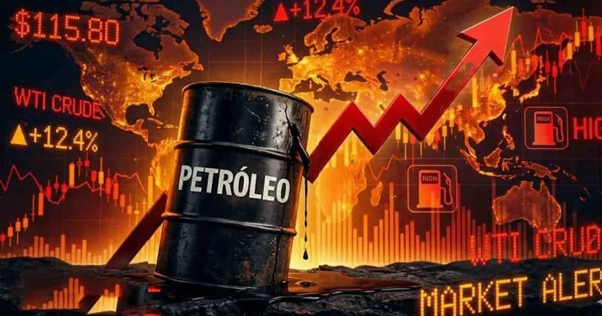 Buque petrolero navegando en aguas del Golfo Pérsico, ruta clave del comercio mundial de crudo