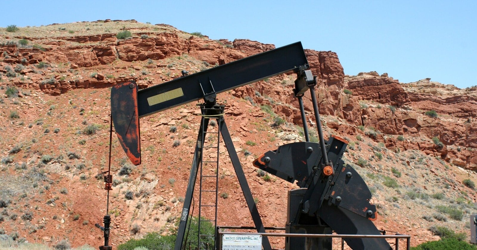 Directivos exponen en un panel de la Energy Summit Mendoza 2026 sobre el shale de Malargüe